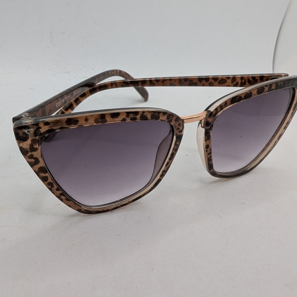 Steve Madden Leopard Print Cat-Eye Sunglasses EUC - Picture 2 of 11